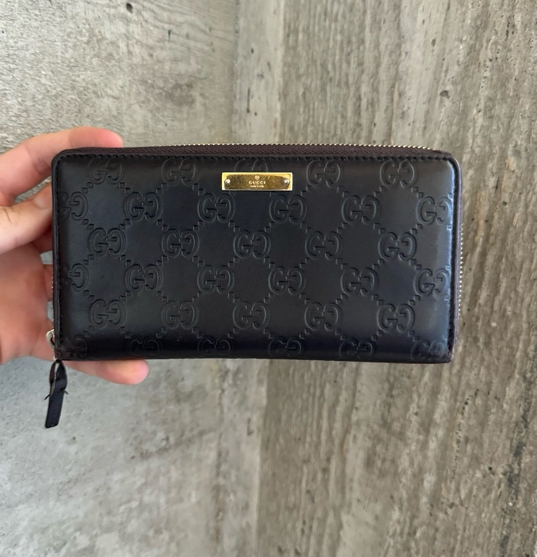 Gucci GG Leather Zippy Brown Wallet