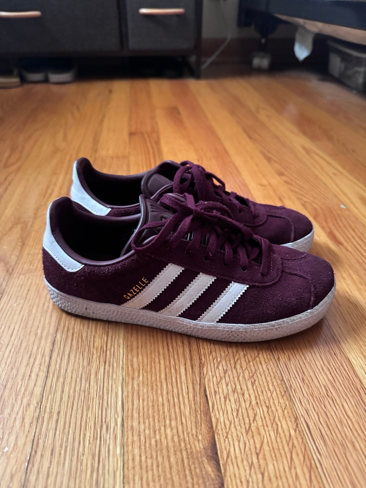 Burgandy Adidas Gazelle YOUTH size 5