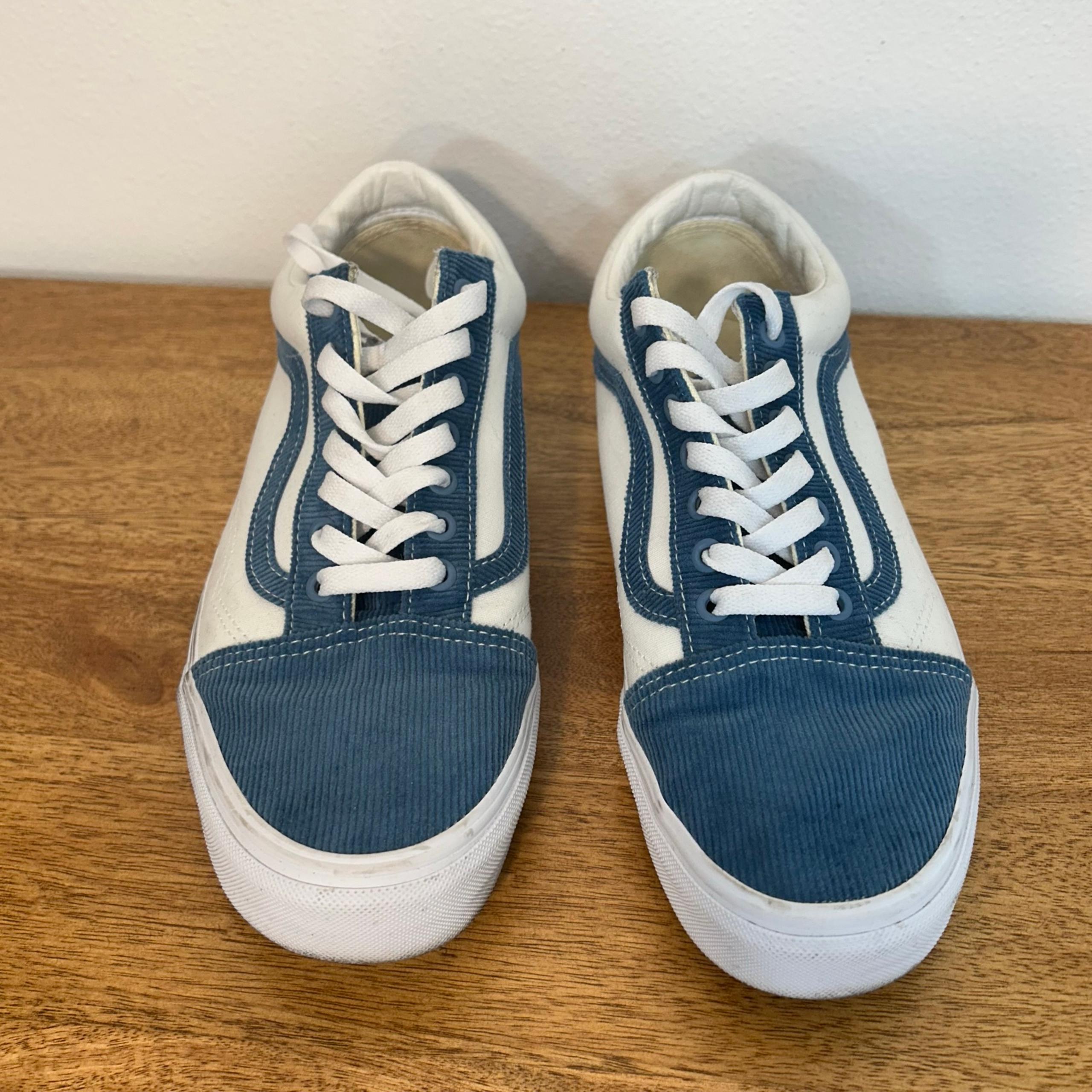 Vans sneakers men’s size 9.5