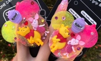 Listing is for 2 pooh pop-sockets
