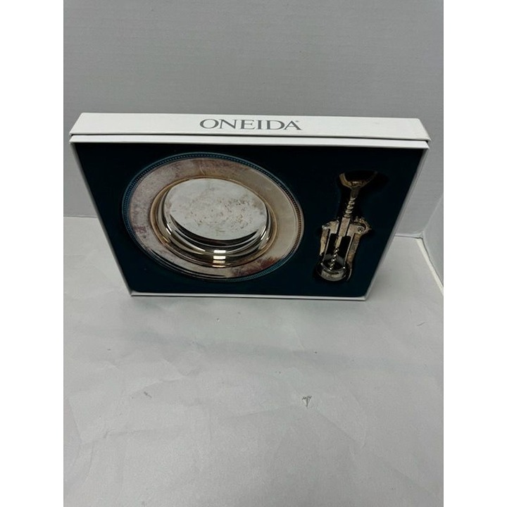 Oneida 2 piece Set: Plate and Bottle Opener