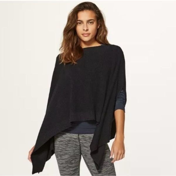 Lululemon Athletica Forward Flow Cape In Very Dark Gray One Size