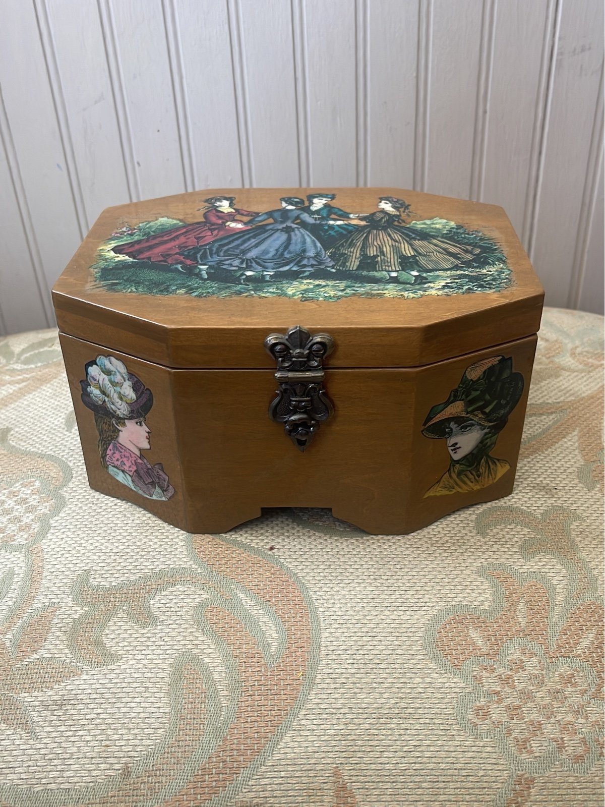 Vintage Jewelry Box