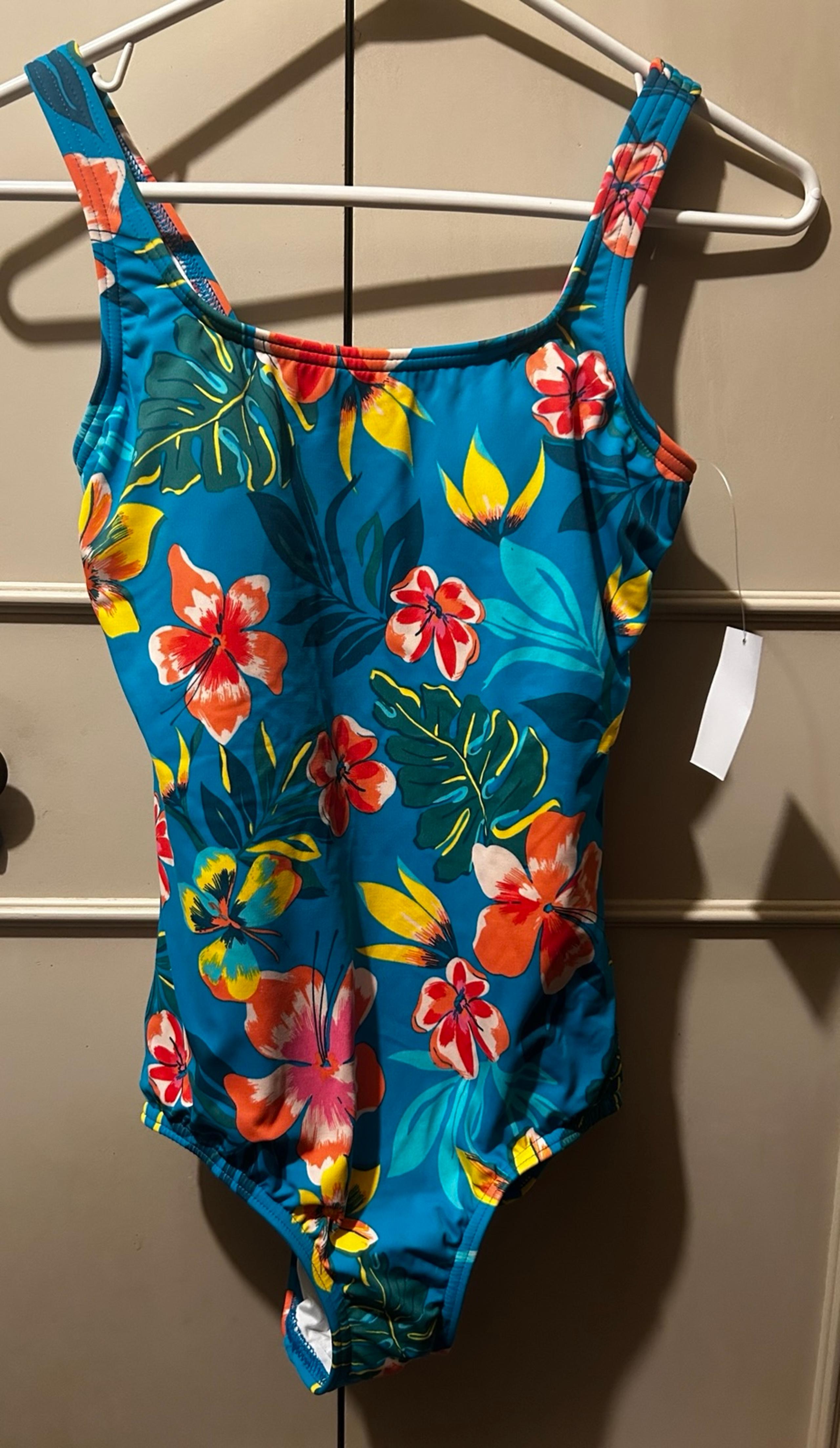 Lands End Size 4 One Piece Swimsuit , Bright Tropical Flower Pattern NWT