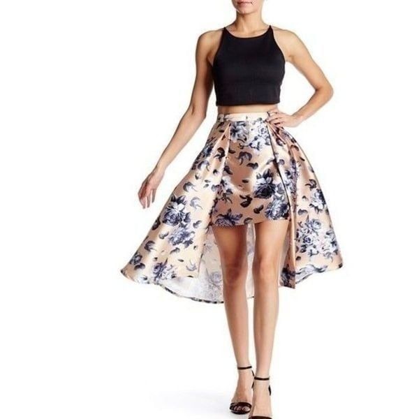 Jealous Tomato Floral Skirt Size M