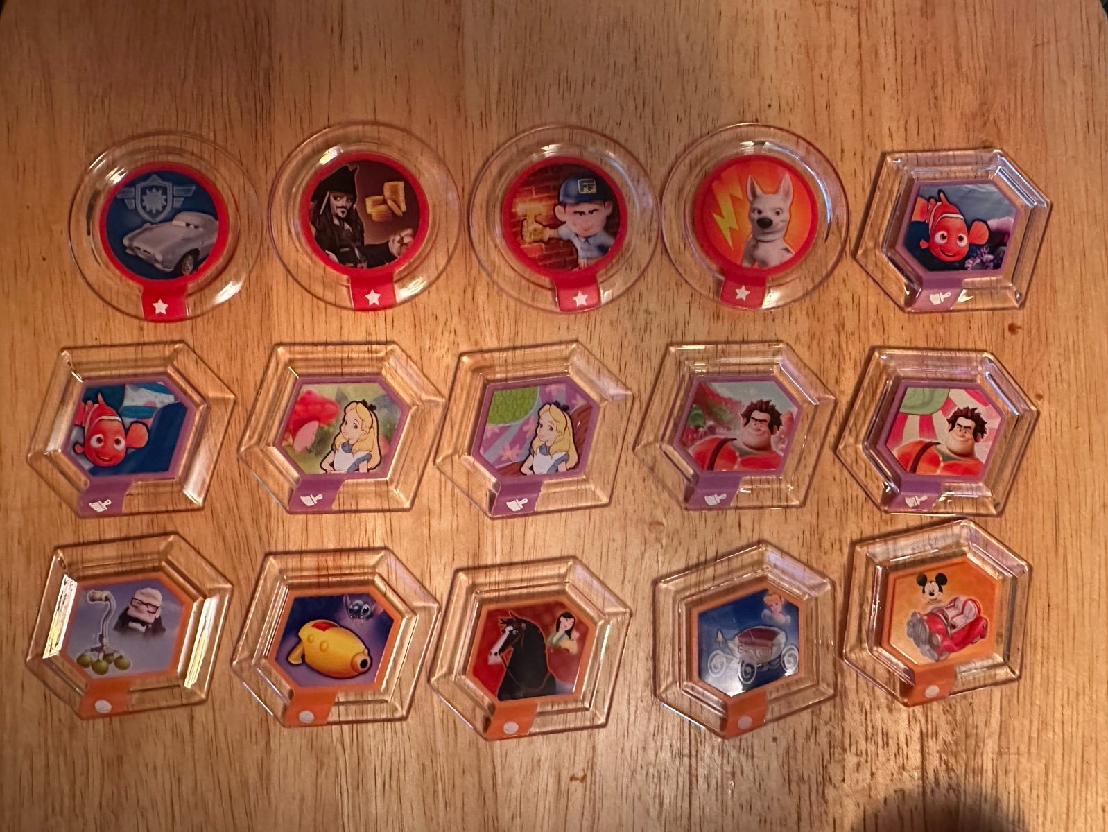 Disney Infinity 1.0 2.0 3.0 Power - Lot of over 800 Discs - Common to Rare