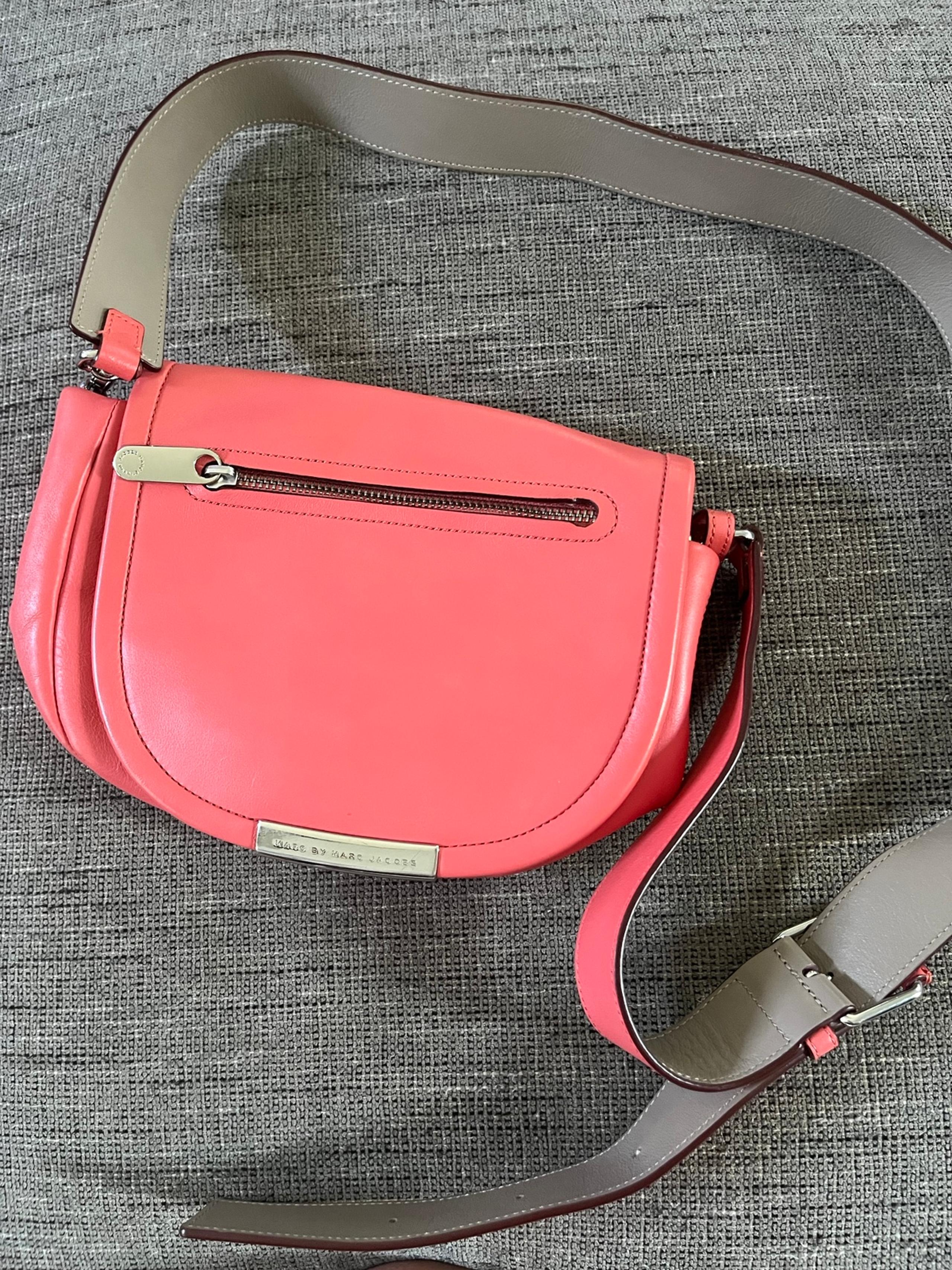 Marc by Marc Jacobs Luna In Rose Bush. Coral Leather Crossbody