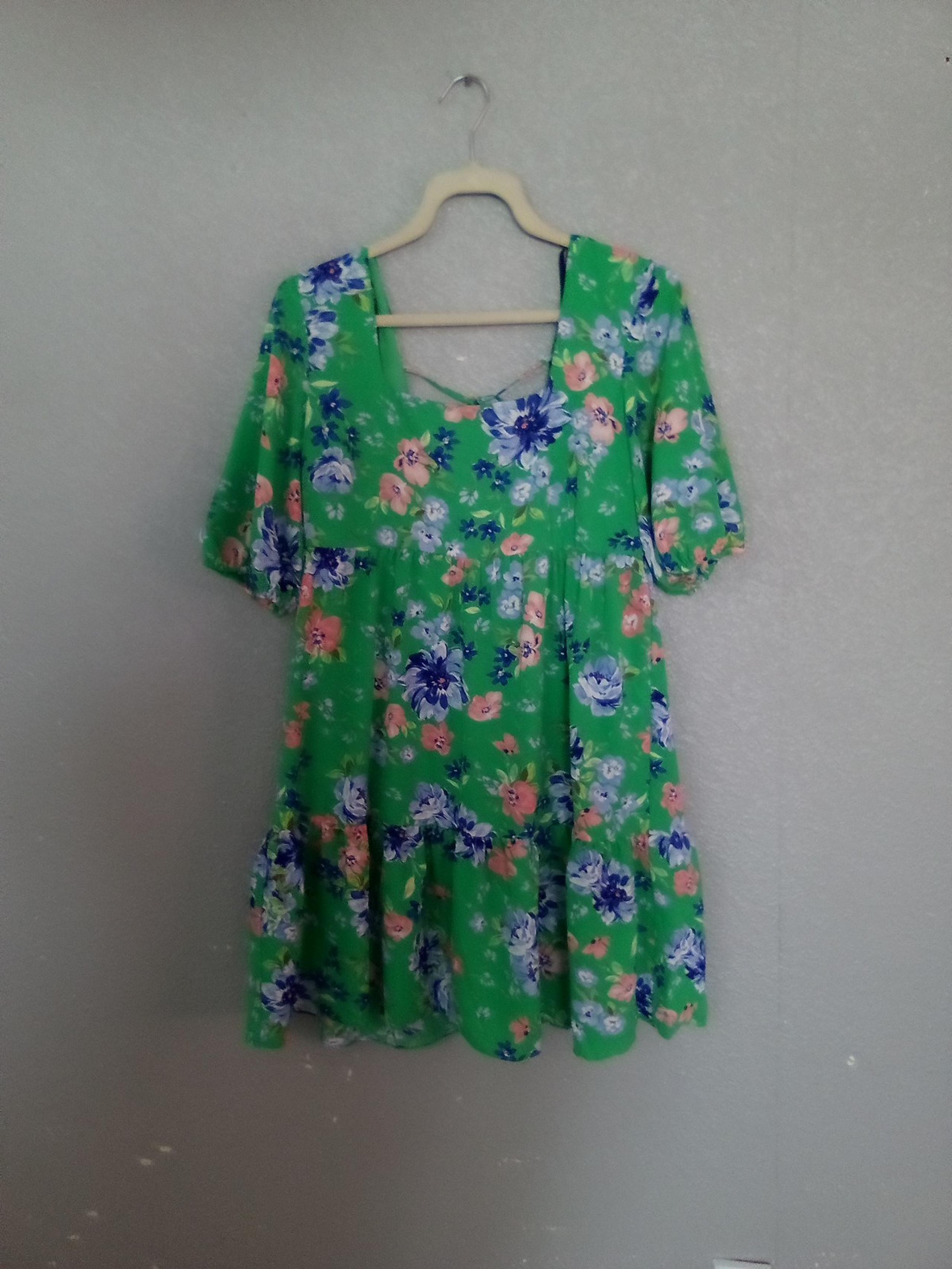 BCBG dress size large