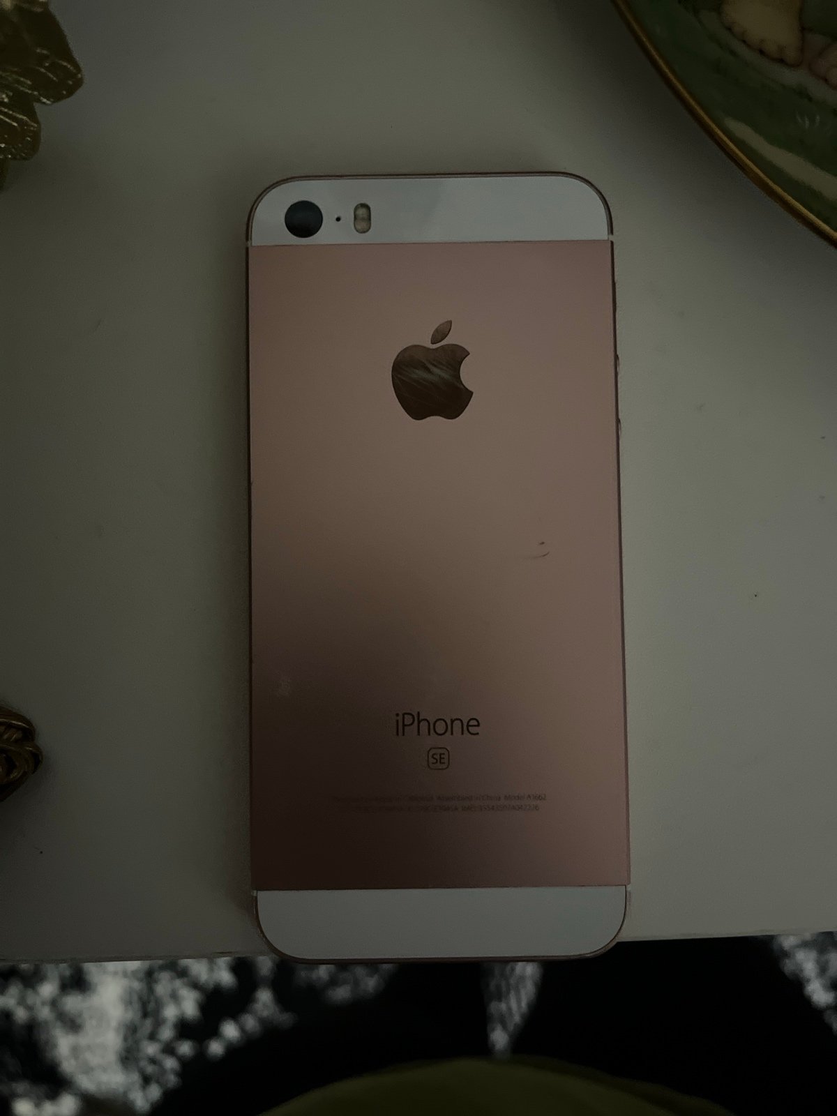 iPhone 5 SE rose gold