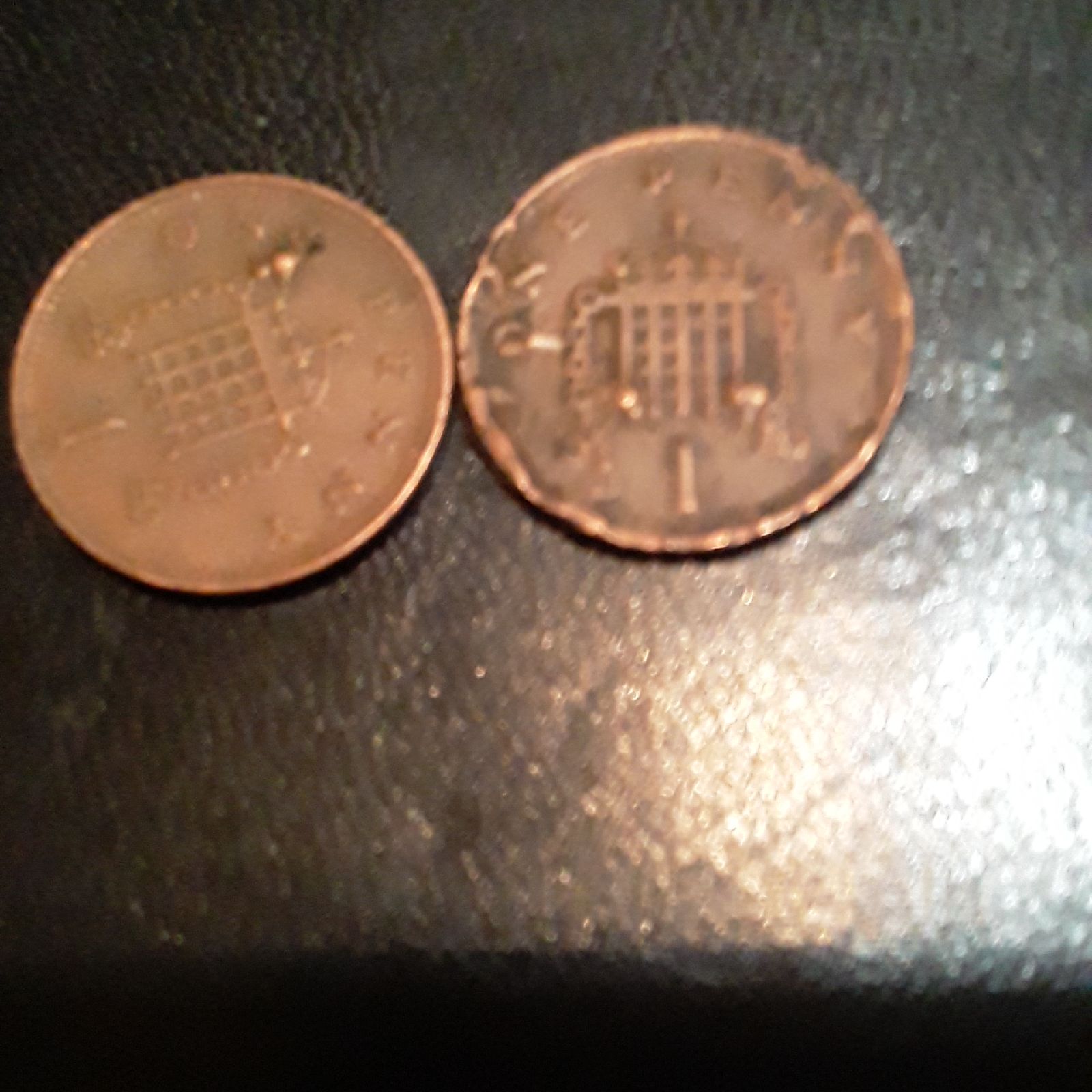 2 piece 1992 1998 one penny coins