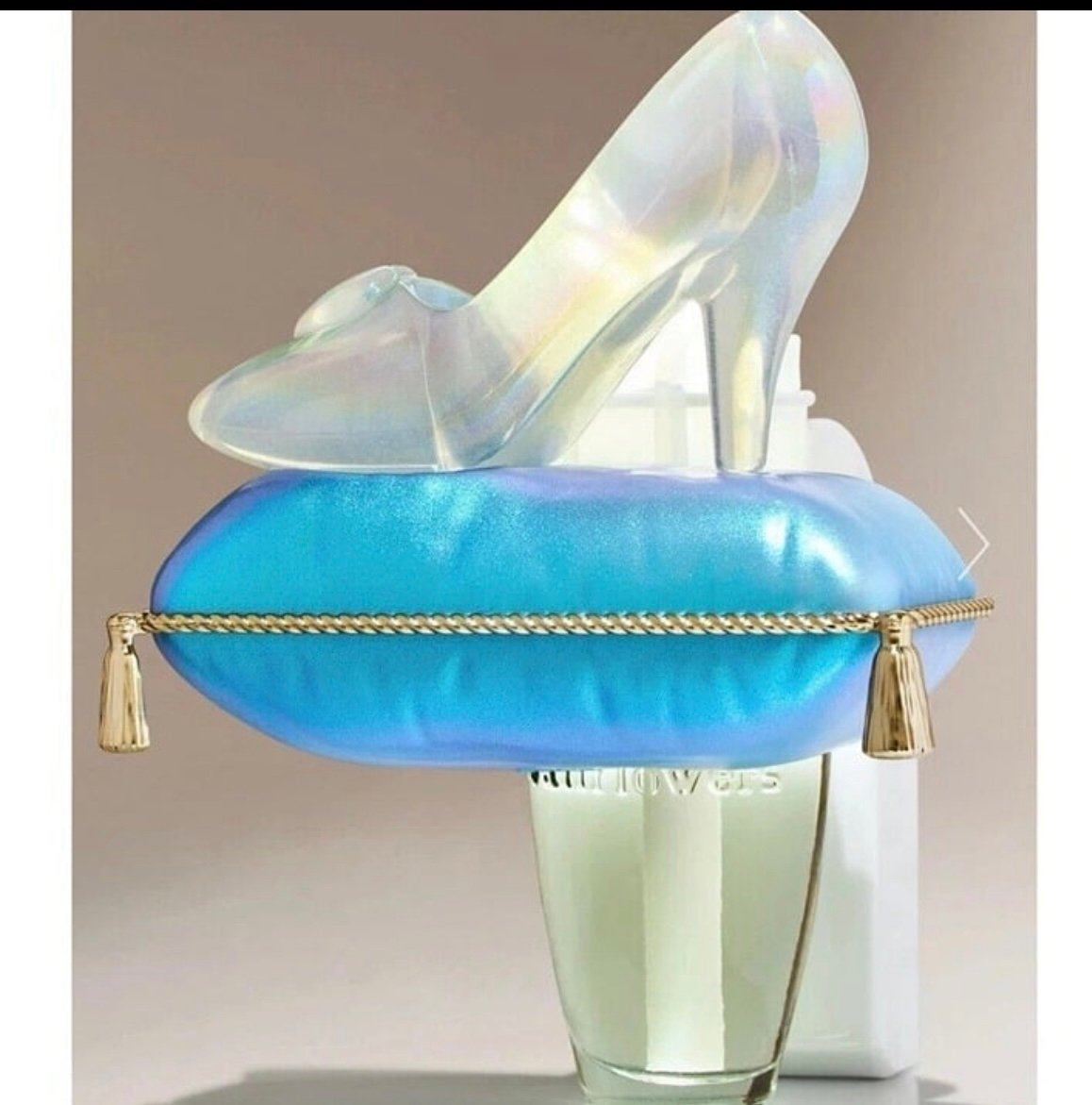 BATH & BODY WORKS DISNEY PRINCESS CINDERELLA GLASS SLIPPER WALLFLOWER PLUG IN