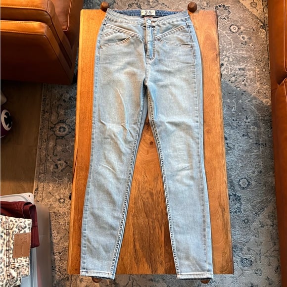 We the free CRVY jeans size 26