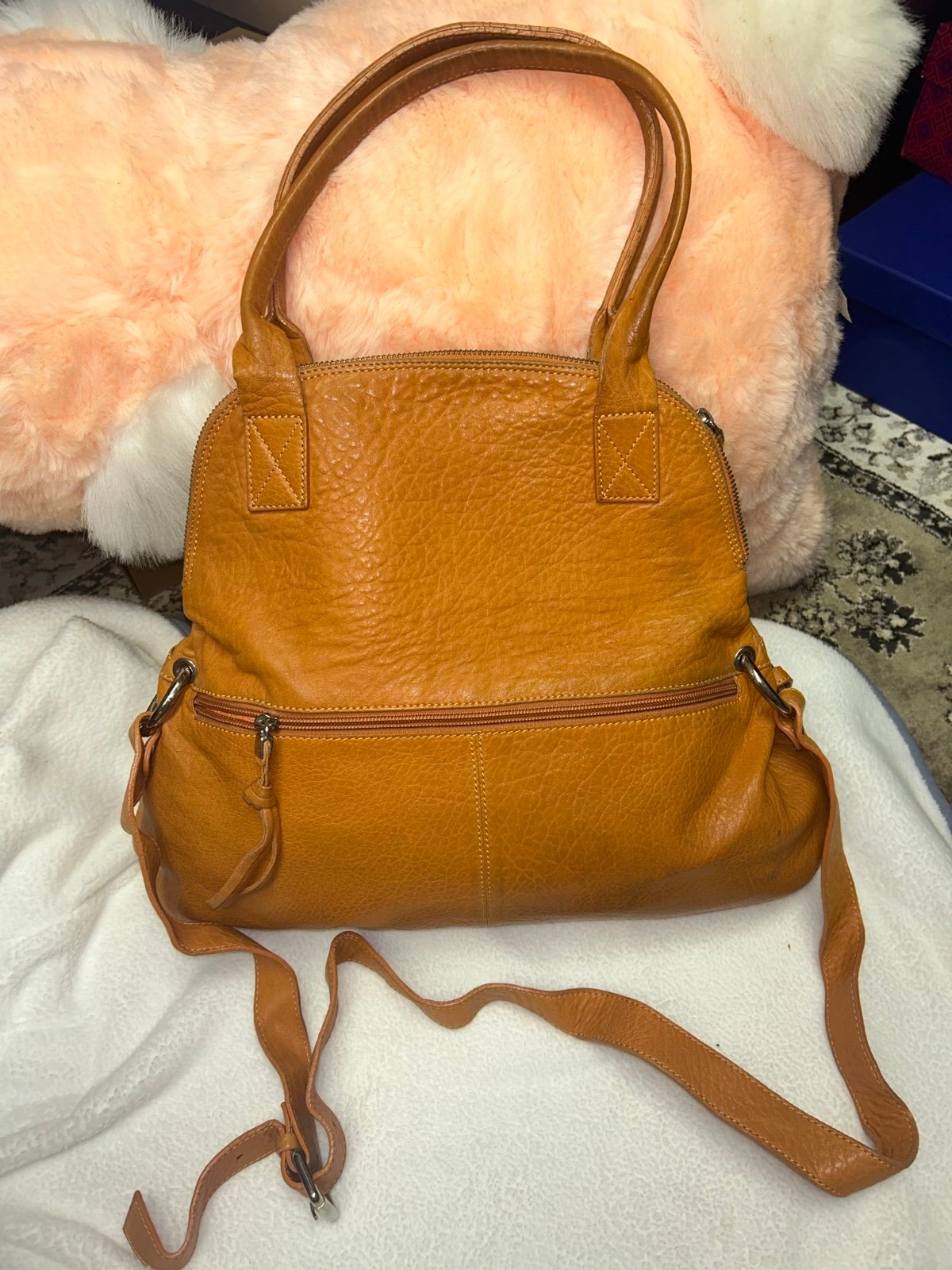 Stylish Leather Handbag in Rich Orange