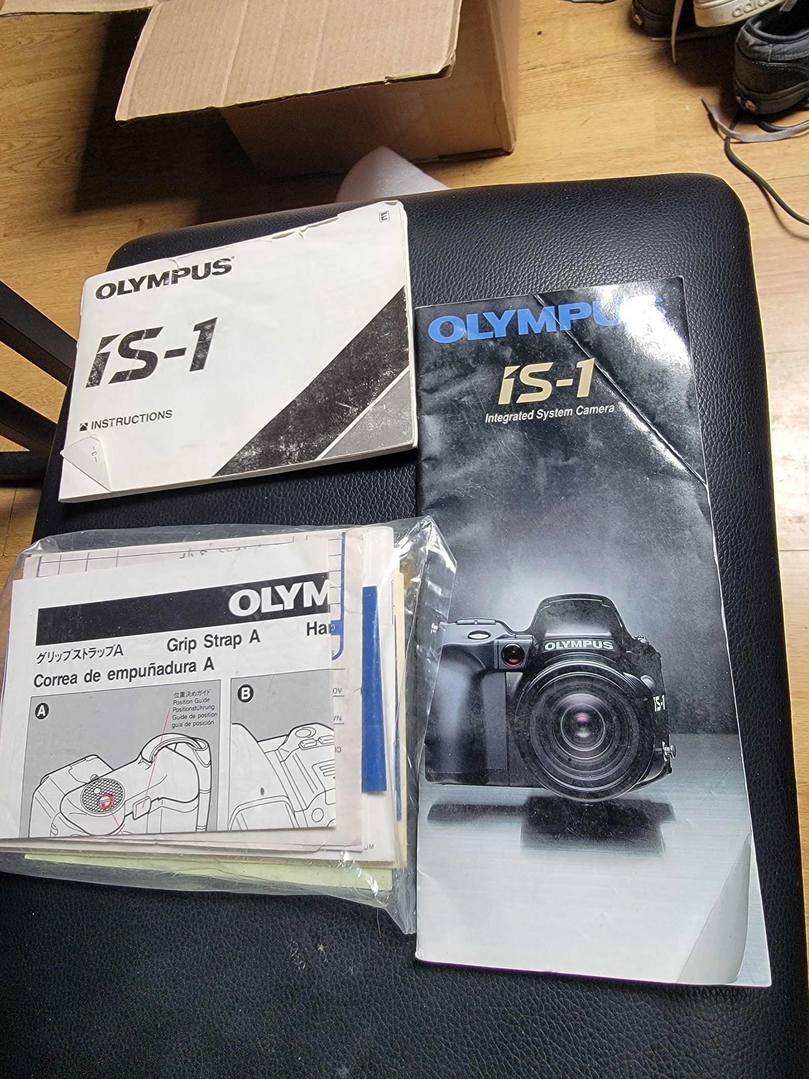 Olympia i-s1 camera
