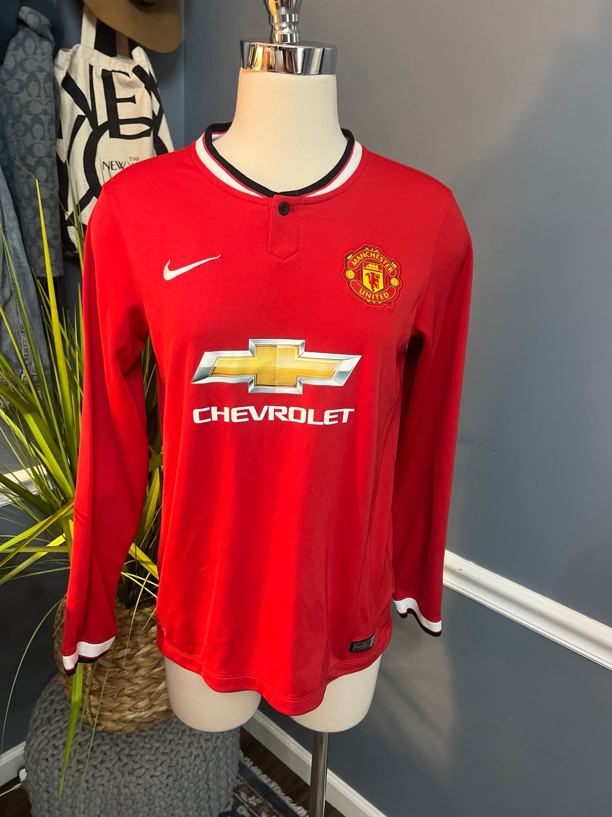 Manchester United Nike 2014-15 long sleeve youth jersey size XL