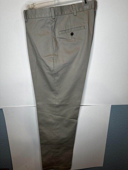 Brooks Brothers Advantage Chino Clark Khaki Beige 35x32 EUC