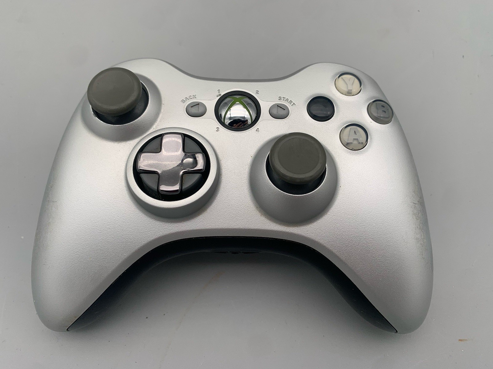 OEM Genuine Microsoft Xbox 360 Wireless Controller Silver Gray Twist