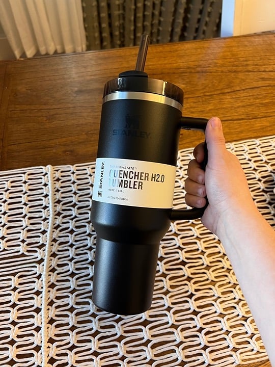 Stanley Black 2.0 40 oz Quencher