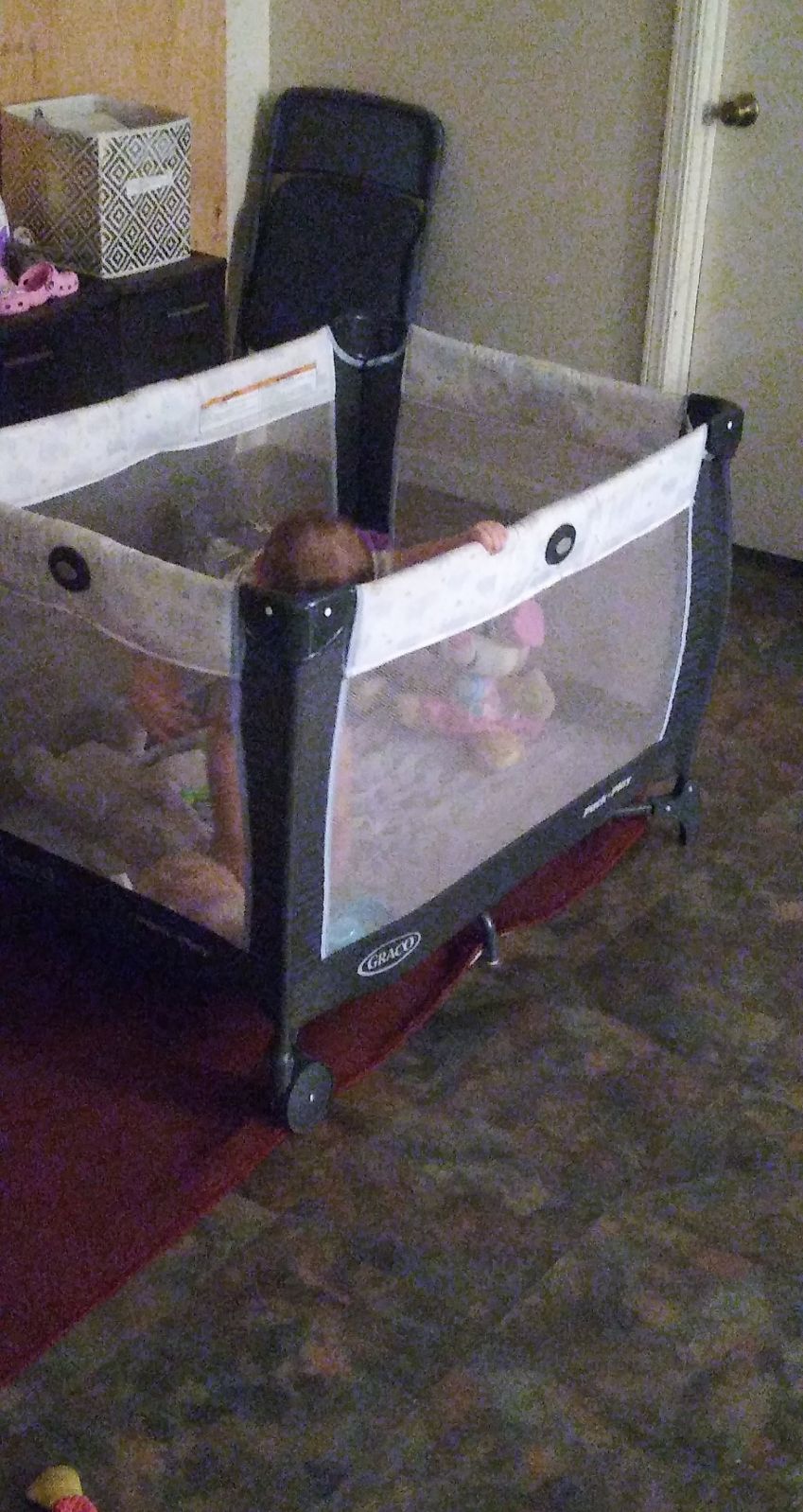 Baby playpen unisex. Used still in ver g