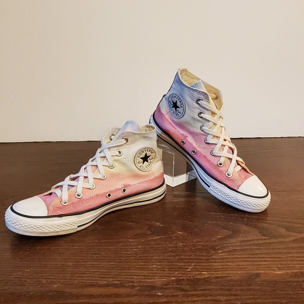 Converse Chuk Taylor All Star Plastic Pink Sneaker Zize 8 Women