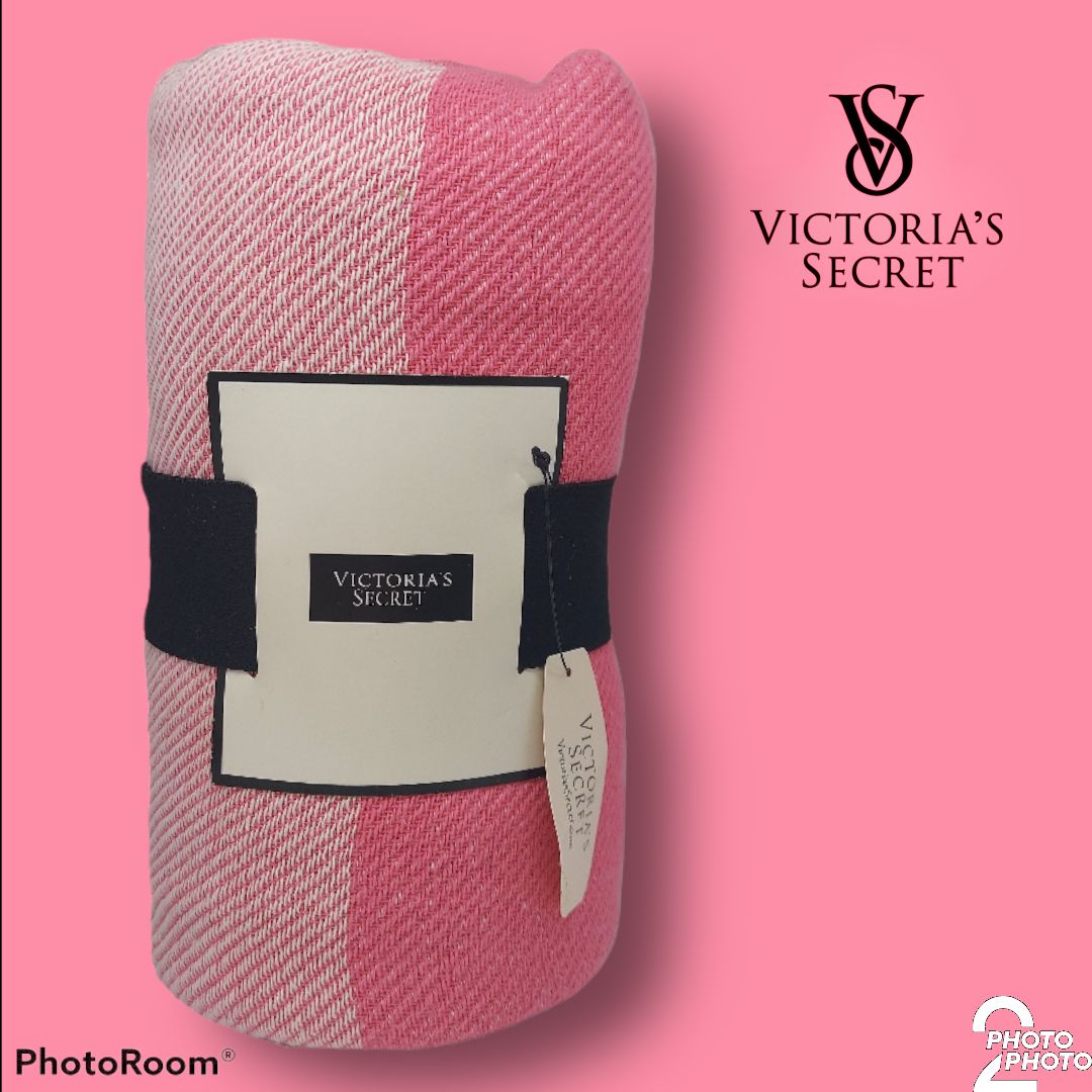 Limited Edition Victoria's Secret 2015 P