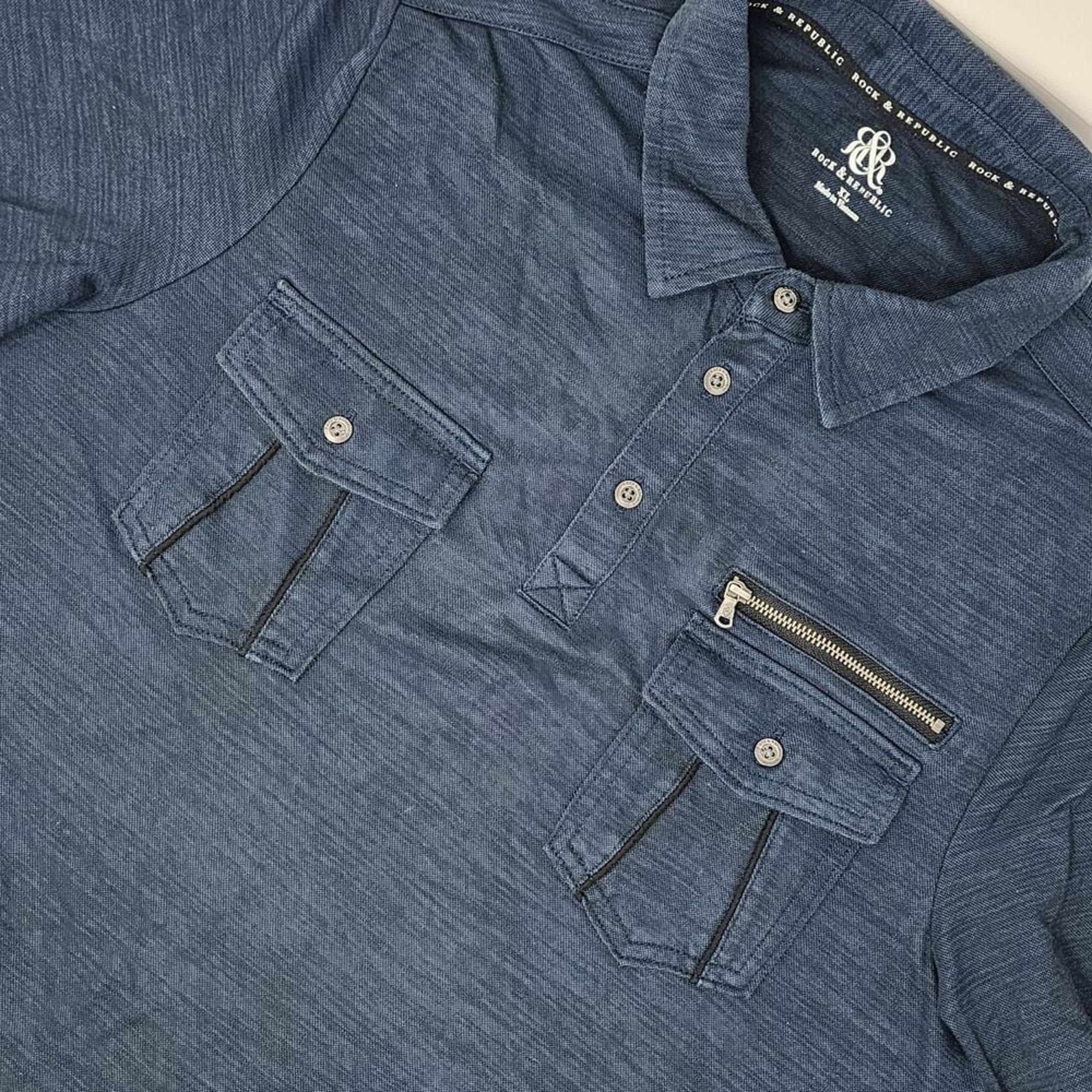 Rock & Republic Men's XL Blue Short Sleeve Polo Shirt with Front Pockets EUC