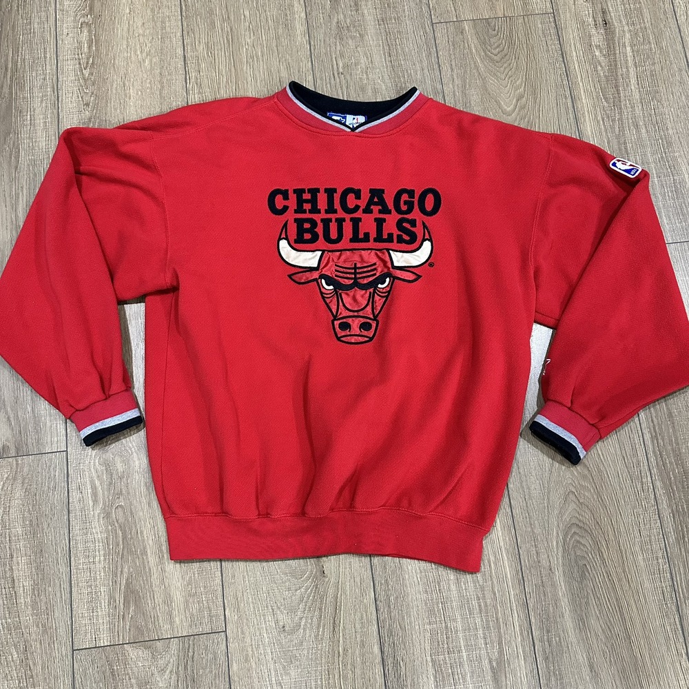 Vintage 90s Chicago Bulls Vneck Sweatshirt Big Logo Embroidery - Korea Sz M