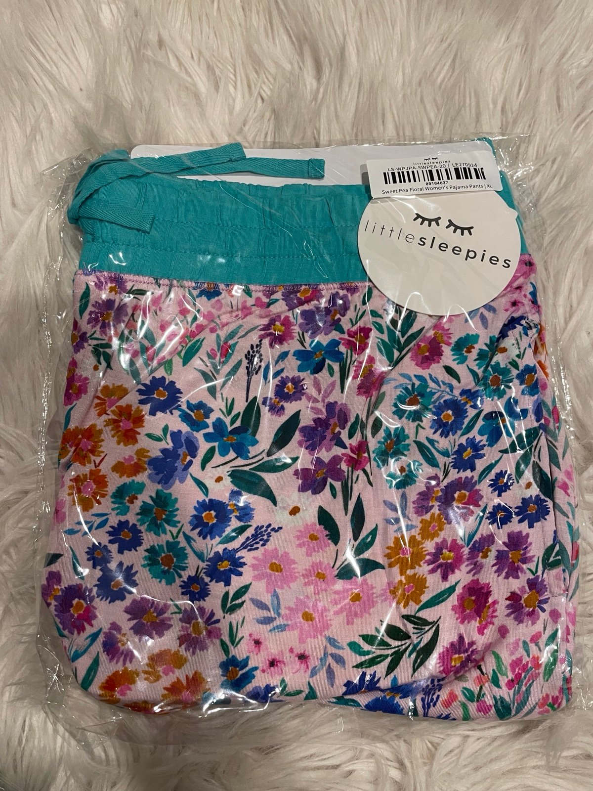 Little Sleepies sweet pea floral