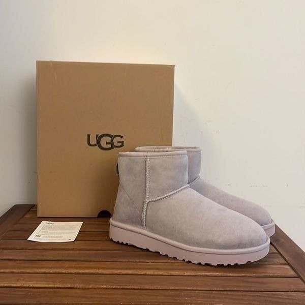 UGG Classic Mini II Boots Pale Smoke Women size 9