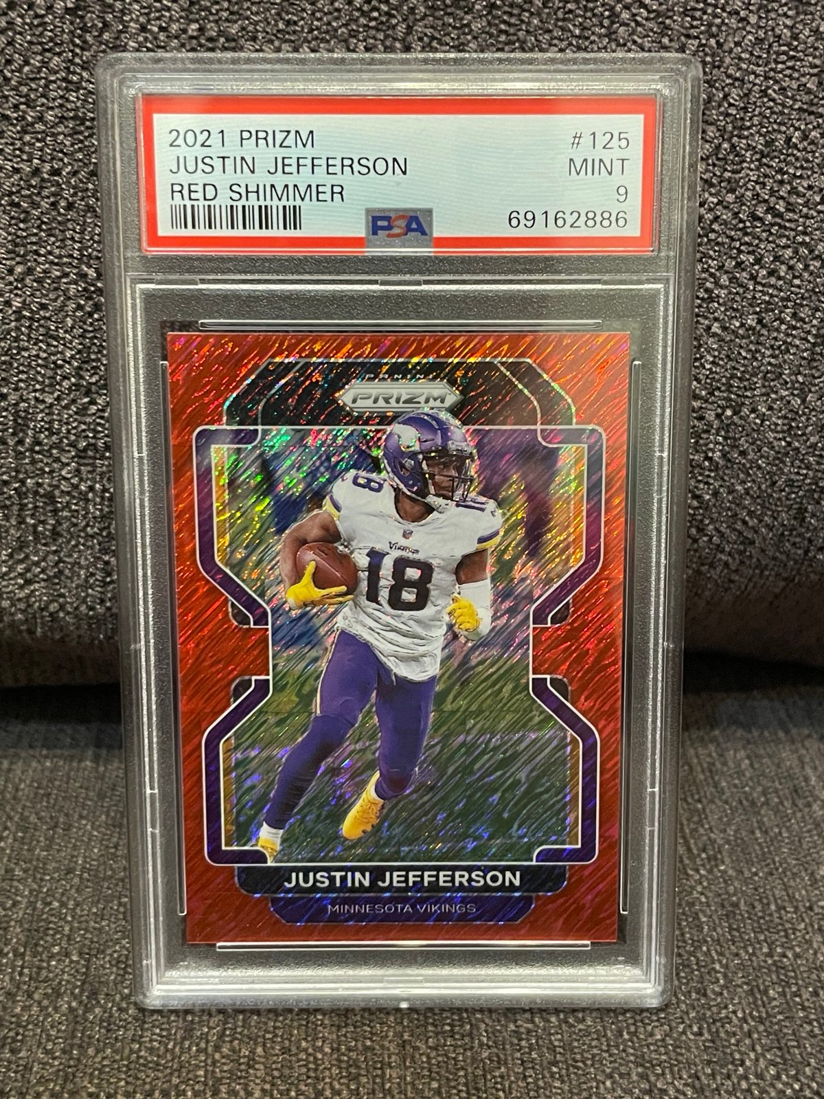 Justin Jefferson prizm red shimmer /35 psa 9