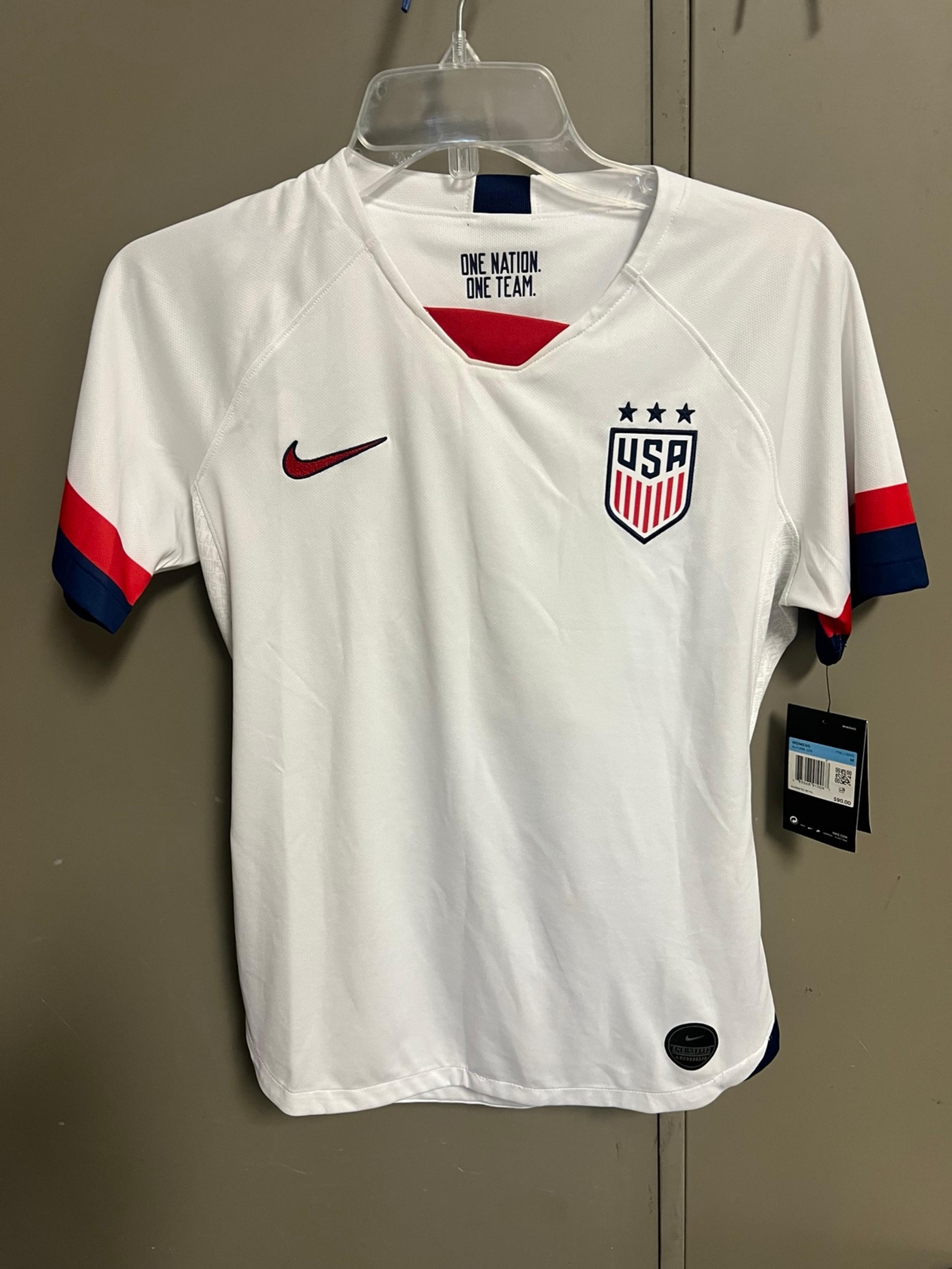 Nike Vaporknit USA Home World Cup Women's Soccer Jersey Size Med AH9647-100 NWT