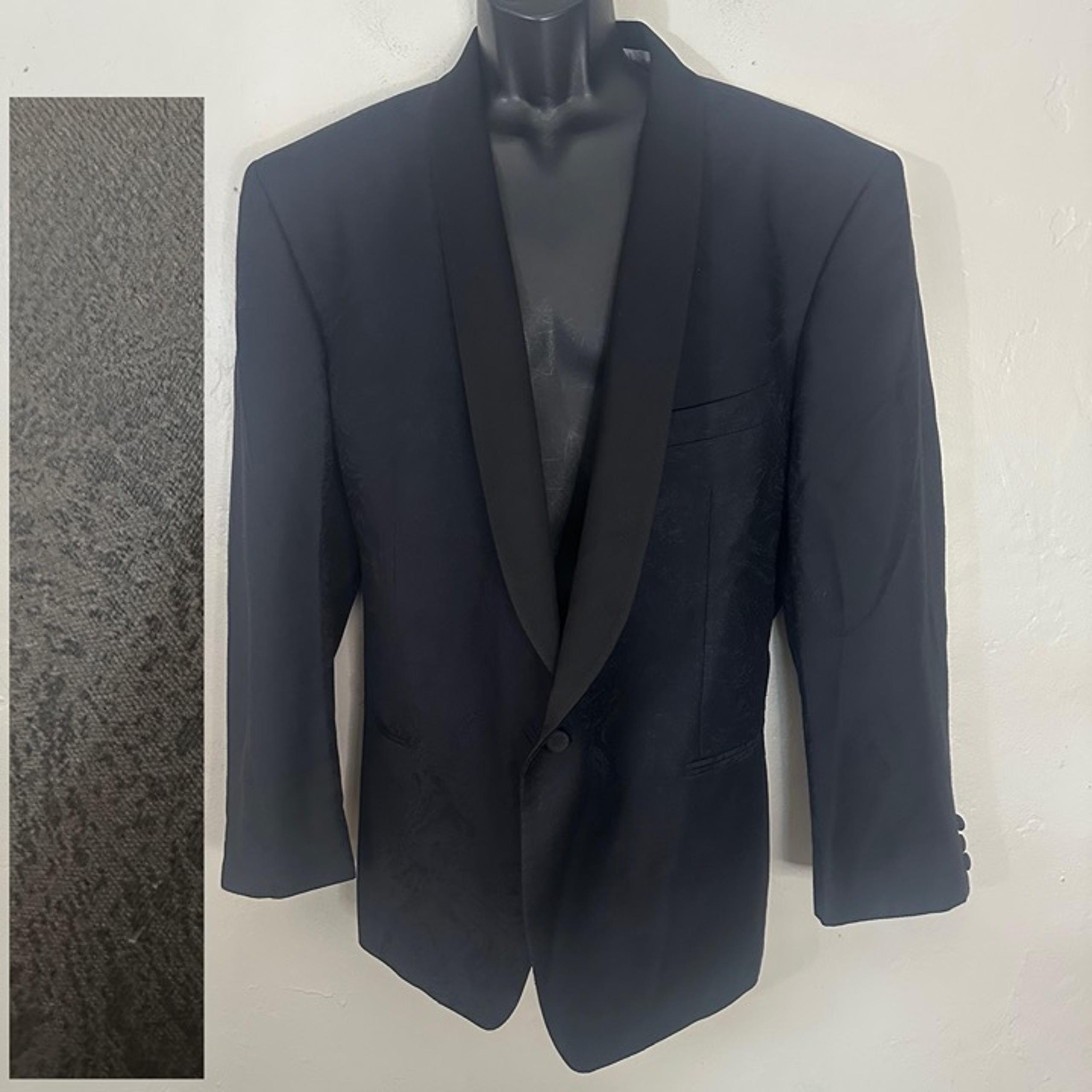 Handmade Silk Blend Smoking Jacket EU 58R / ~US 48R Gently worn vintage