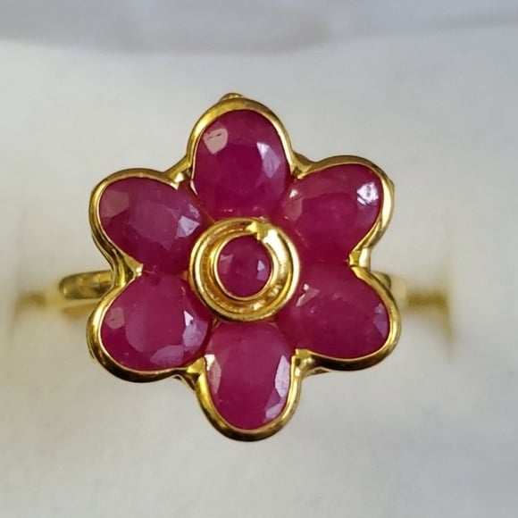Antique 22K Solid Gold Genuine Burma Ruby Flower Ring