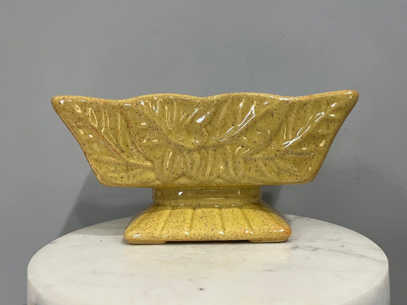 Vintage Mid-Century Mustard Yellow Pedestal Leaf Rectangular Shaped Planter