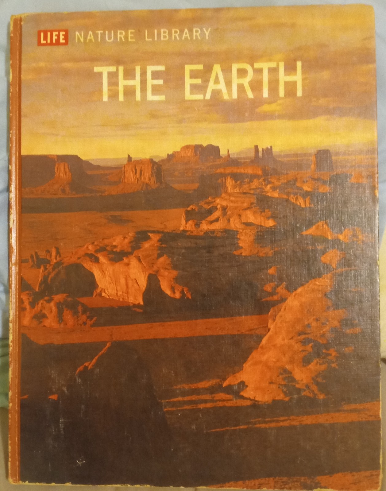 Life Nature Library The Earth Book