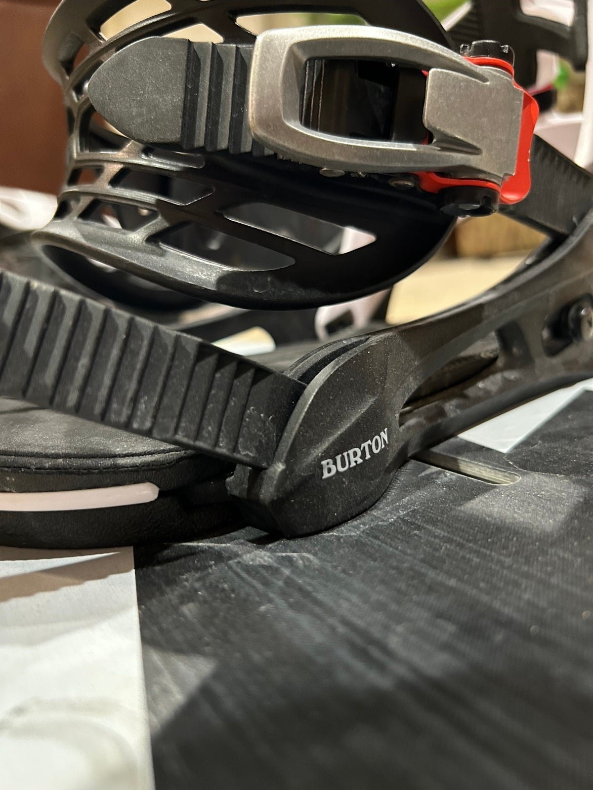 Burton Custom (140) and Burton Mission Bindings FREE SHIPPING!
