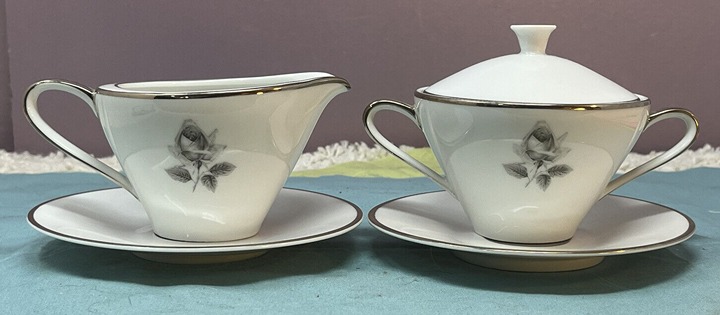 Remembrance Platinumtrim 8oz Creamer 4in Sugar Bowl w Lid Discontinued Bavaria