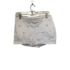 Vineyard Vines white w/green embroidered whales size 4.