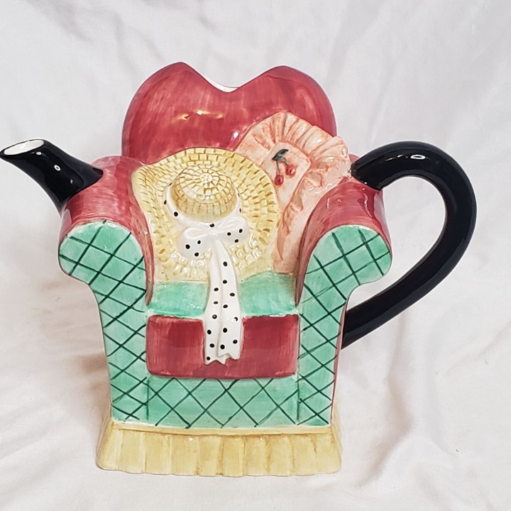 Vintage Vandor Teapot Chair Pelzman Designs 1995 6 Inches Tall