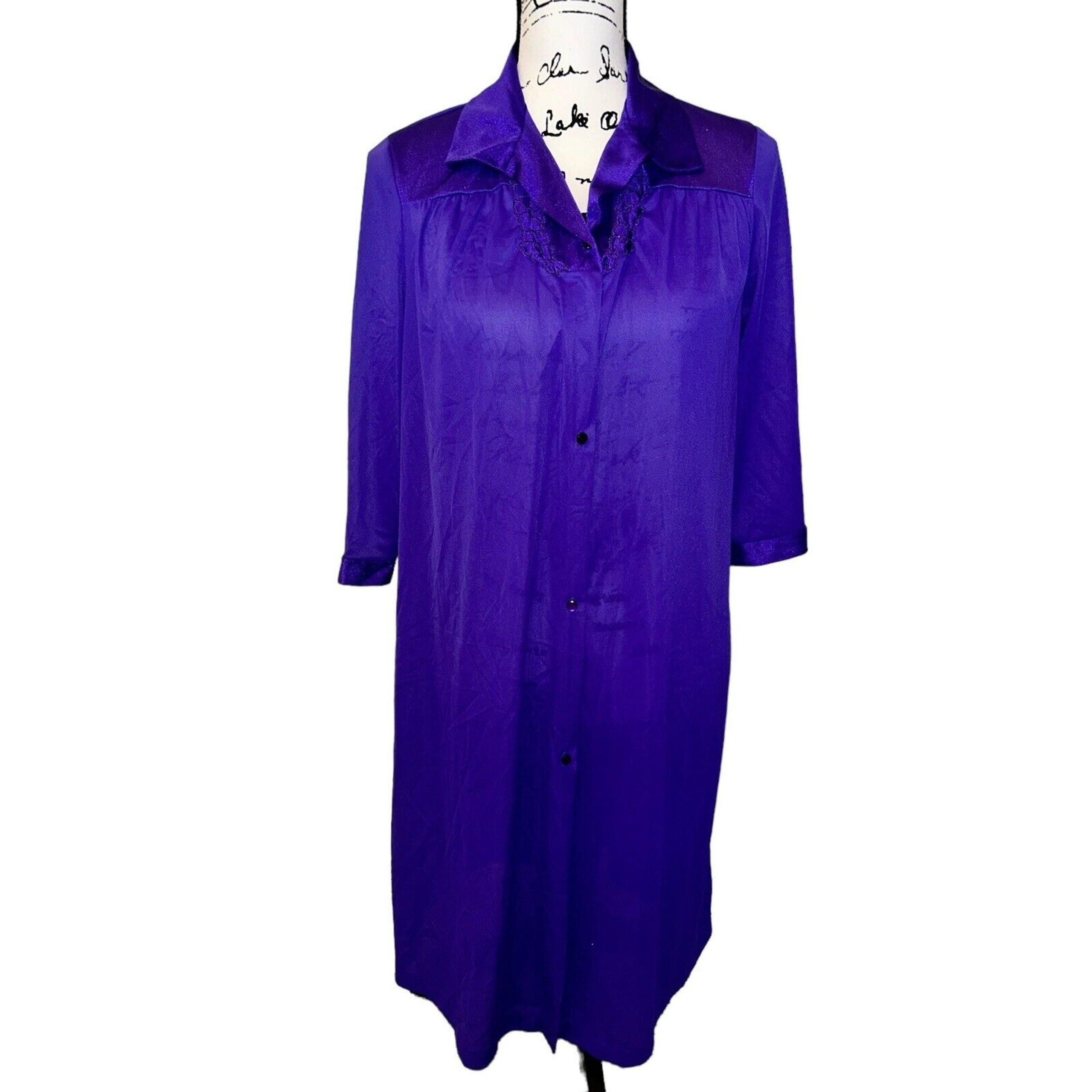 Vtg Vanity Fair Nightgown Sz S Purple? Nylon Robe Button 3/4 Sleeve Embroidered
