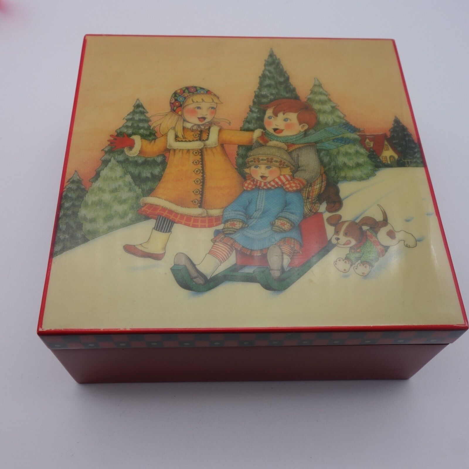 NEW Hallmark Mary Engelbreit The Wonder Of Christmas Music Box Children Sledding