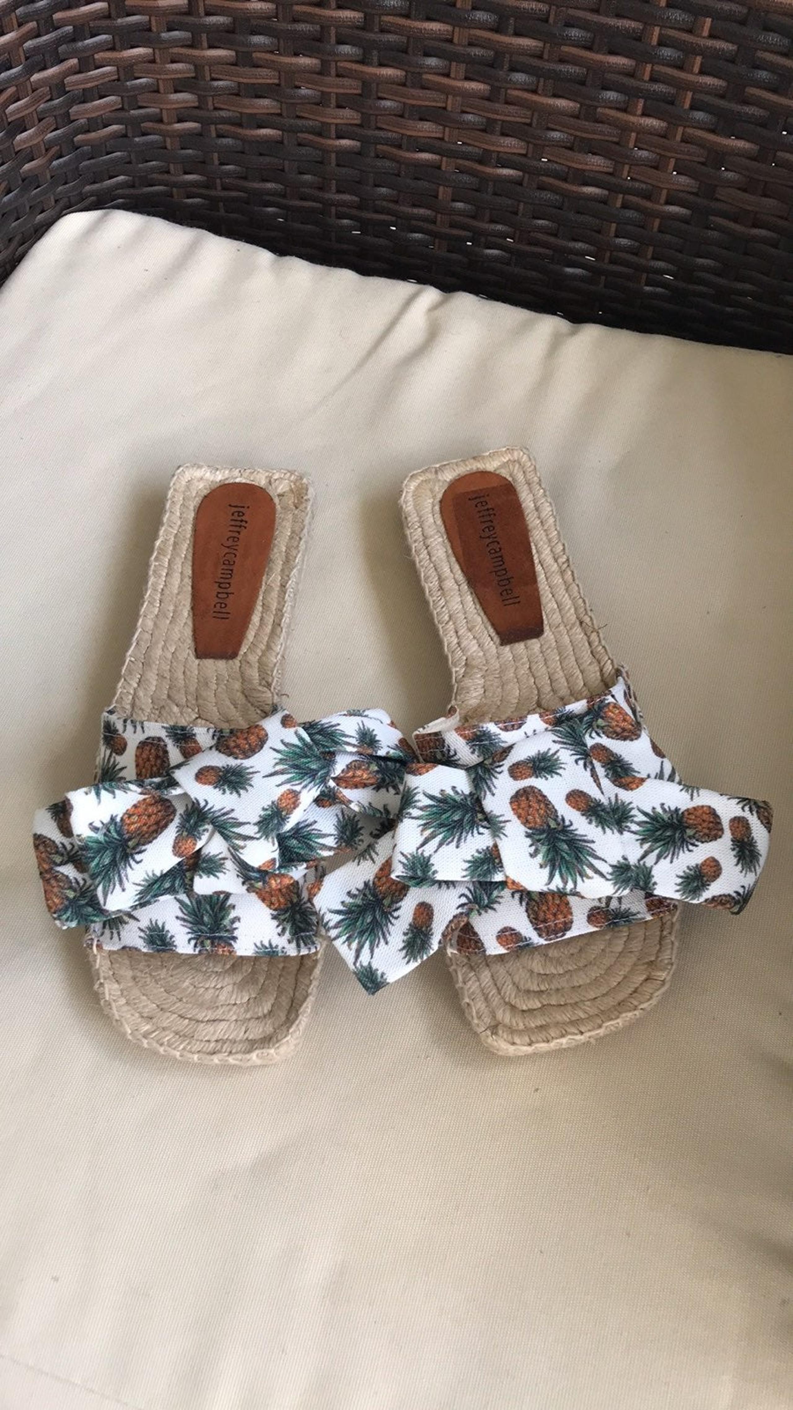 JEFFREY CAMPBELL ESTELA ESPADRILLE PINEA