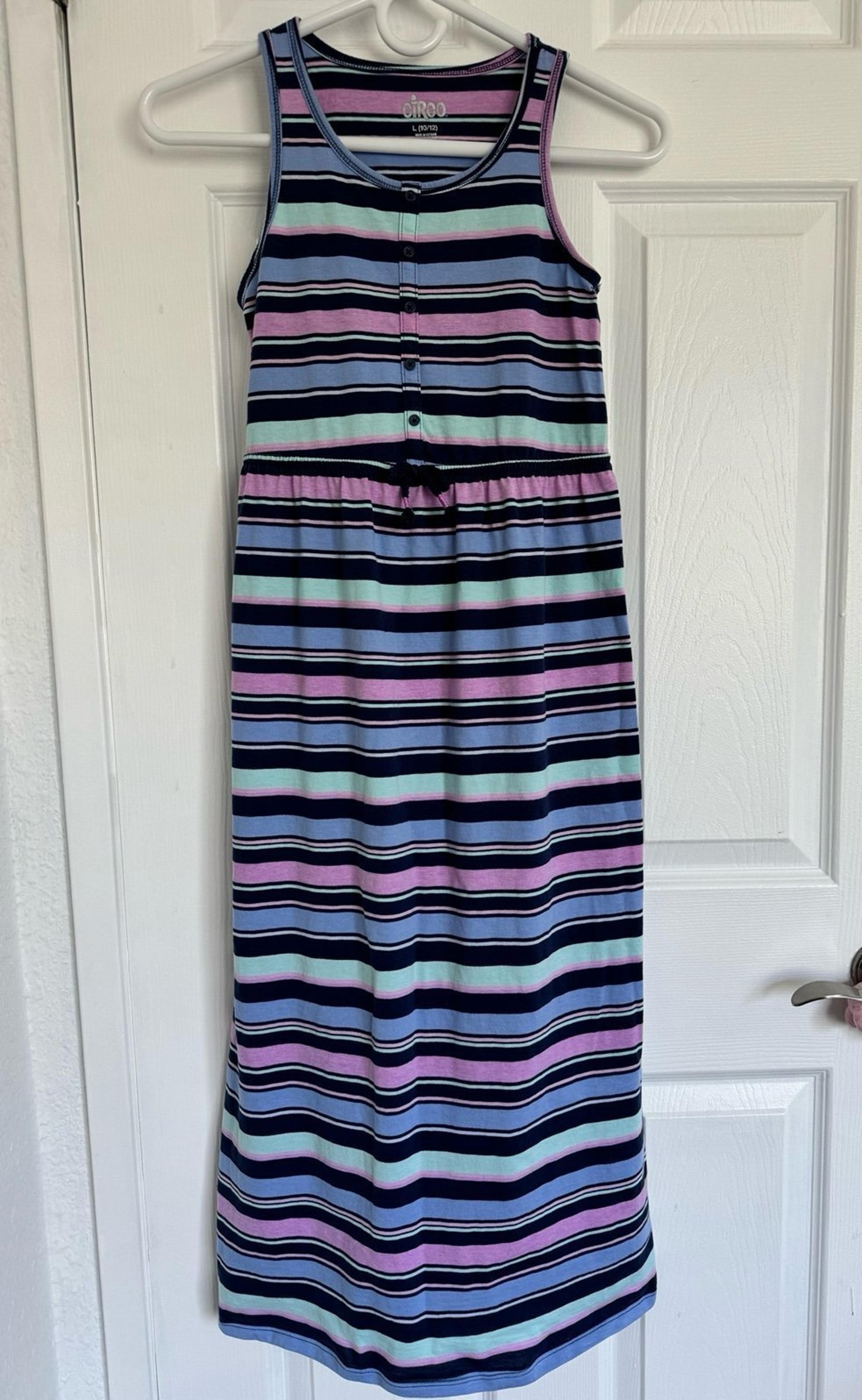 NEW Girls Long Dress Size: L (10/12)
