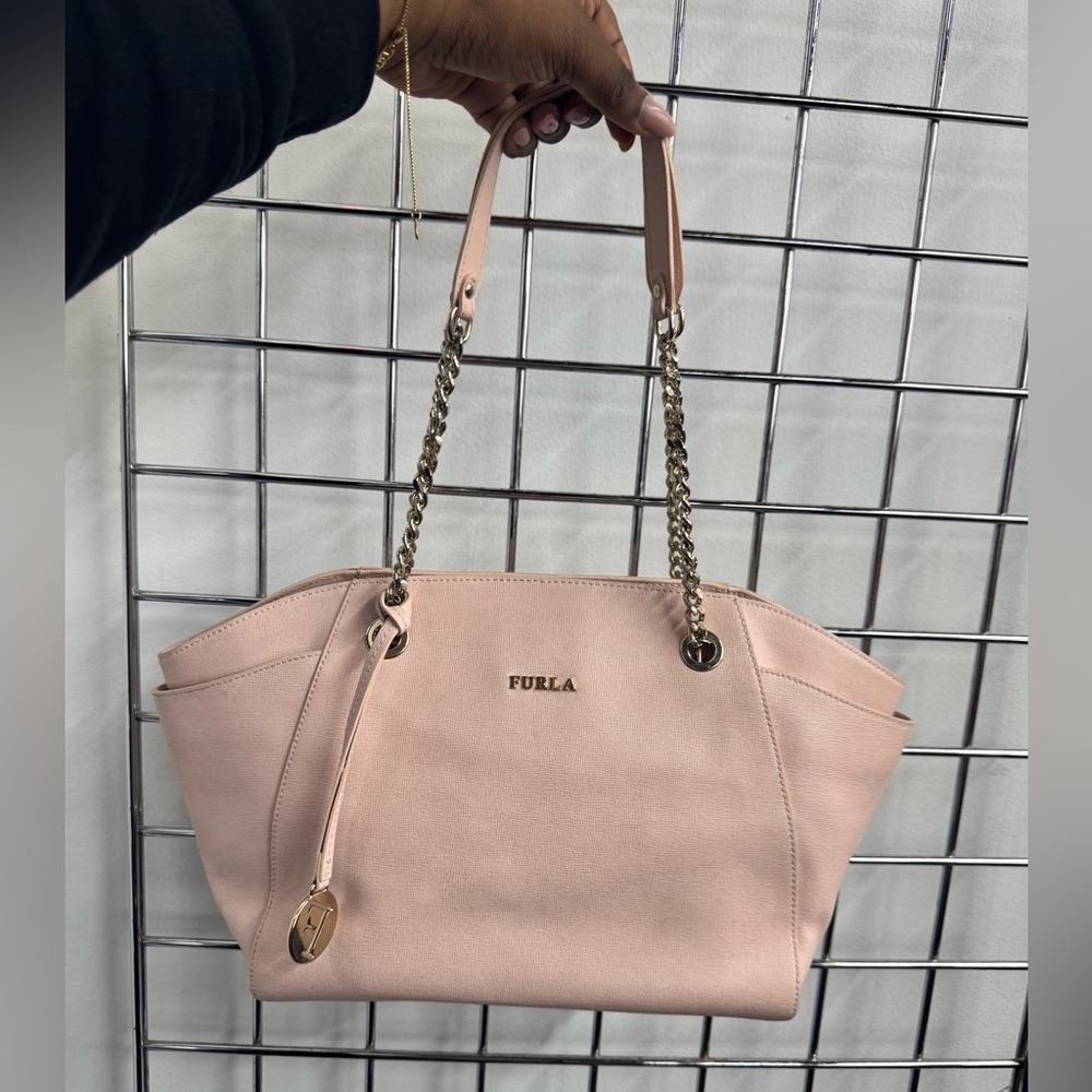 Furla Julia Medium Leather Magnolia Tote Bag in pink