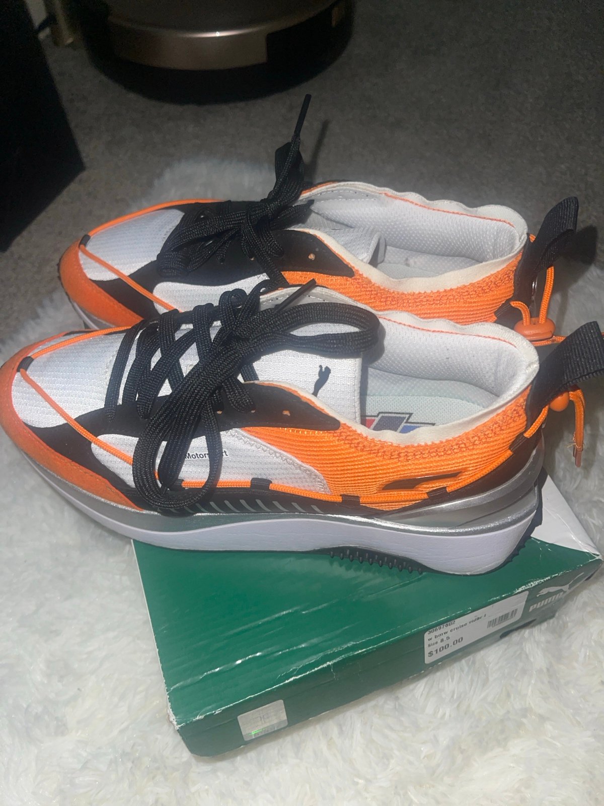 Women puma sneakers