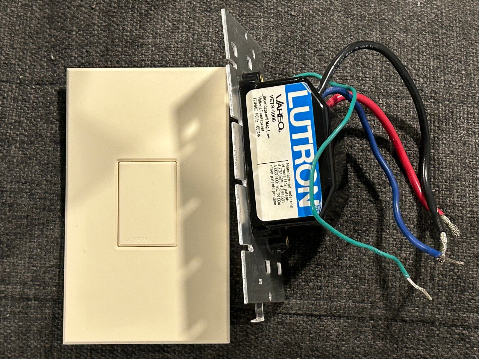 Lutron Vareo V-1000-BE 1000W (Incandescent/Halogen)/1000Va (800W) MLV, Multi-loc
