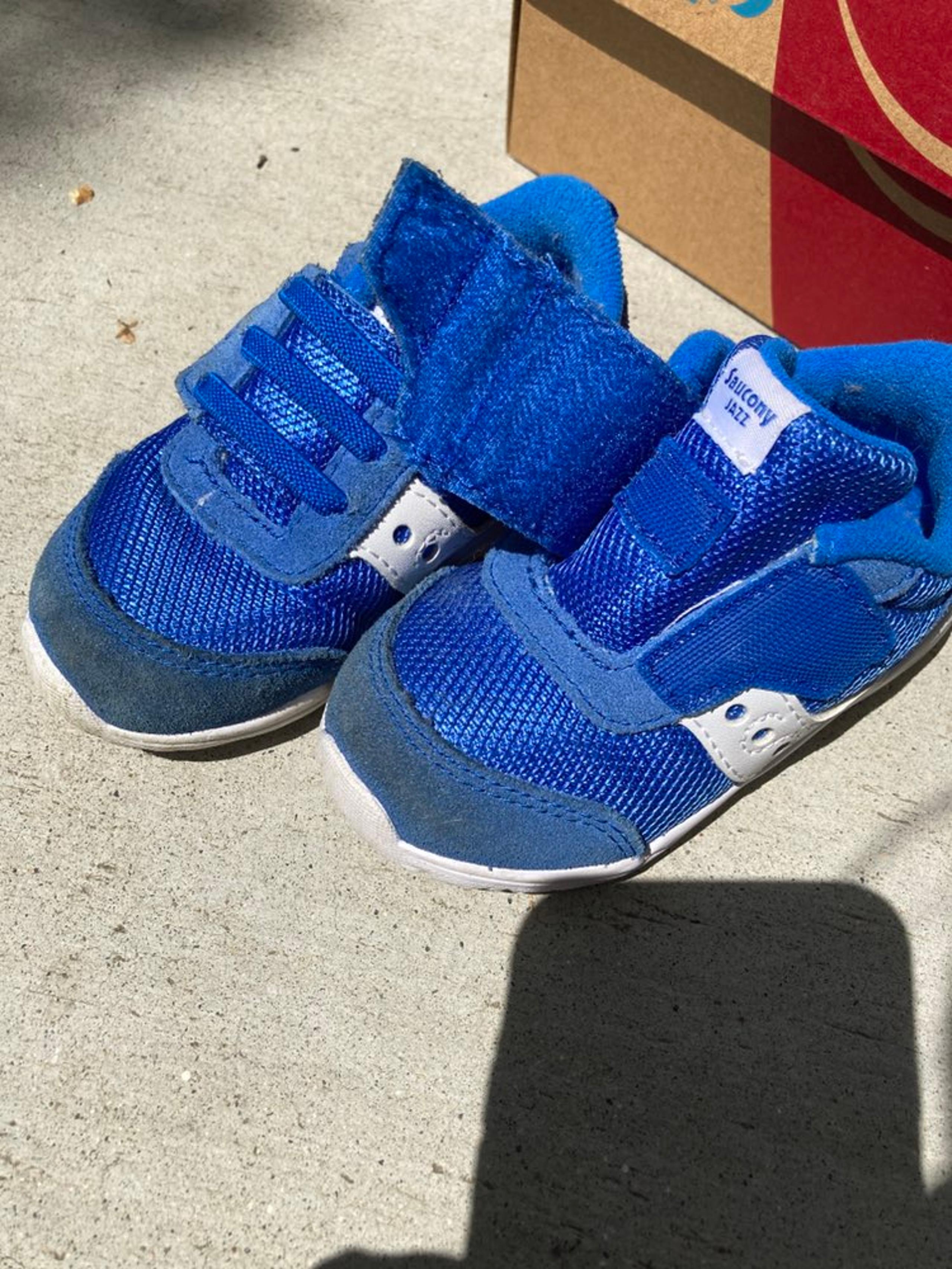 Saucony jazz Royal Blue boy shoes