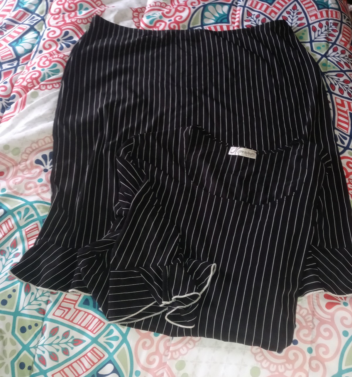 vintage women's Dressbarn women 2 piece pin stripe skirt and shirt size XXL