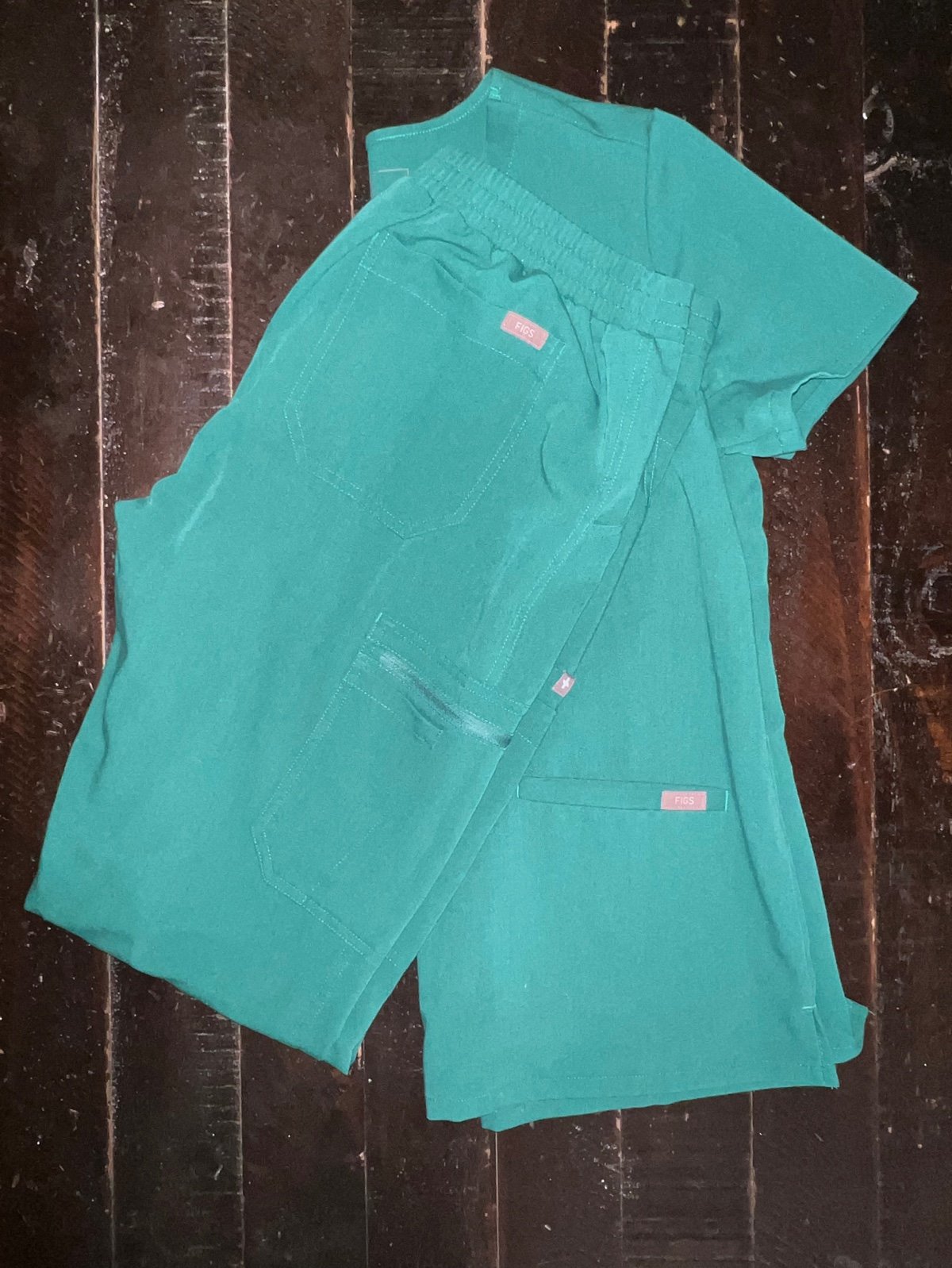 figs scrubs set