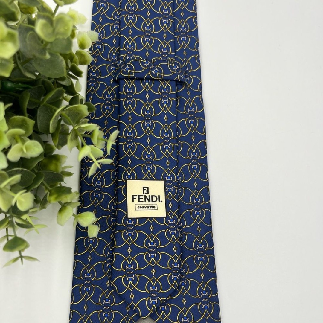 Fendi Men's Classic Silk Tie Blue And Gold Chain Equestrian Design 100% Silk EUC
